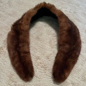 Women’s Vintage 1960’s Brown Mink Fur Collar